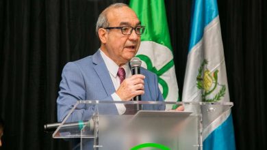 Eduardo Font, Director General de GrandBay Papelera Internacional.