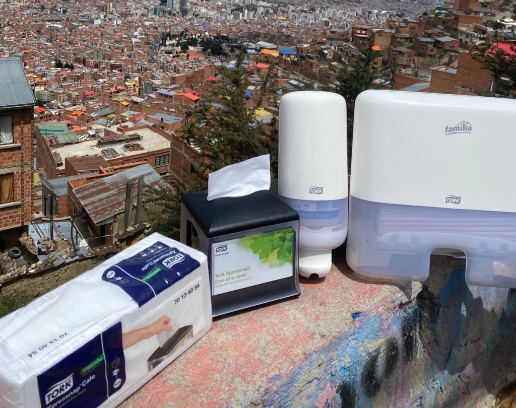 Tork en Bolivia eleva los estándares de higiene en La Paz